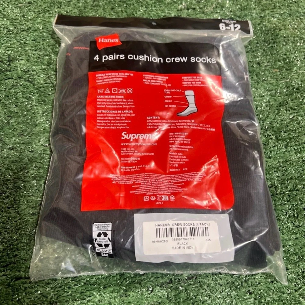 Hanes x Supreme Black Cushion Crew Socks - Red Logo
